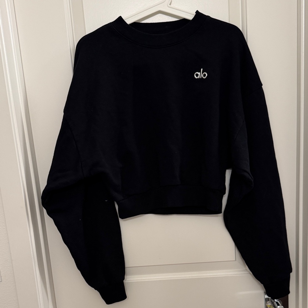 ALO Yoga Classic Black Cropped Hoodie